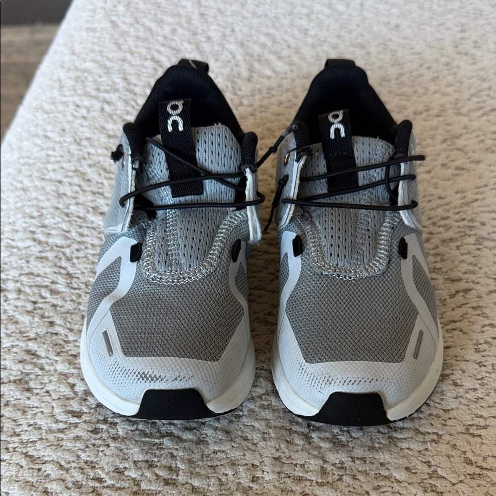 On Running Kids Size K13 Gray Athletic Shoes